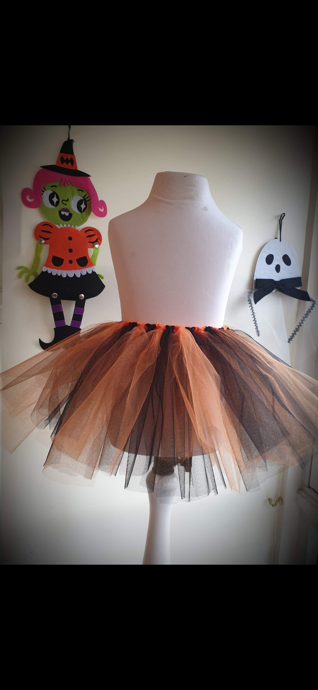 Make a Halloween Tutu or Wreath | Ages 7+ | 12th October | 11am-12:30pm | £15